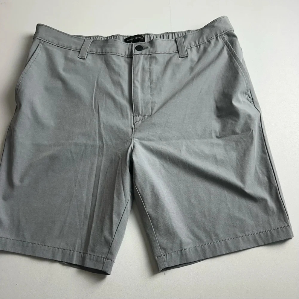 Banana Republic men’s size